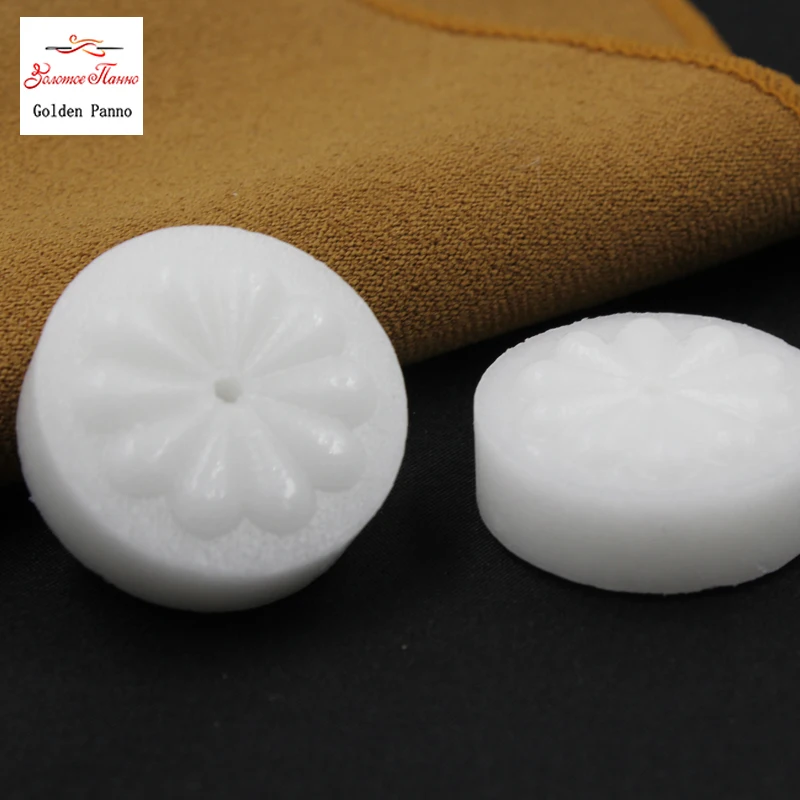 

Cross Stitch Tool Water-soluble lubricating Wax Column Candle DIY Protective Wire Wear Tear Keep Embroidery Thread Smooth