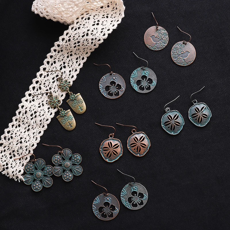 

Vintage Ancient Color Tiny Flower Circle Dangles Drop Earrings Punk Metal Earrings For Women kolczyki Retro Jewelry EH1135