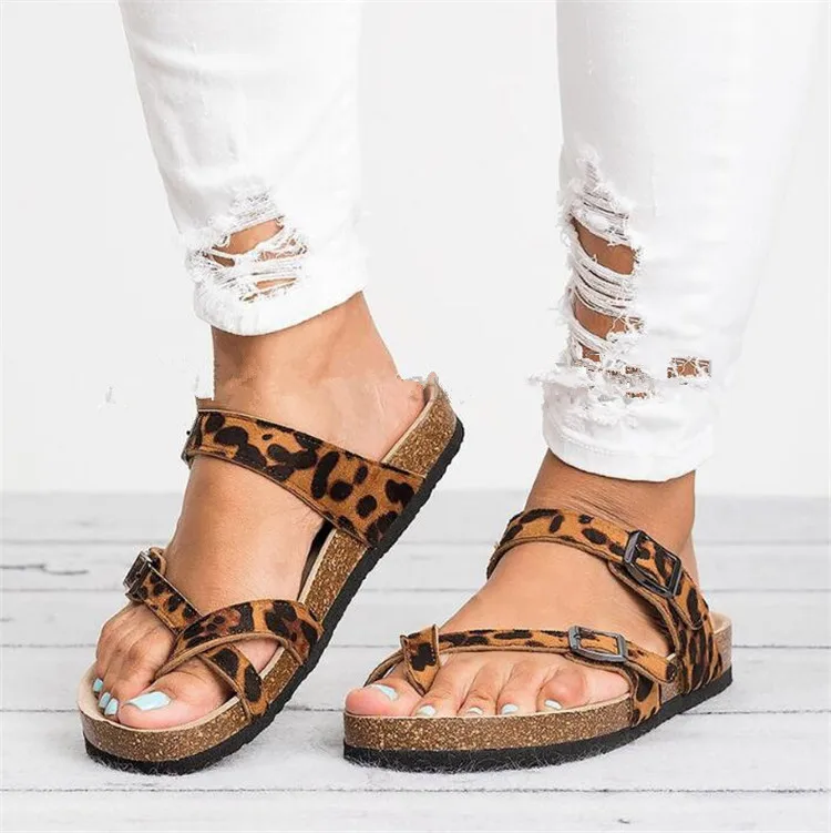 

Plus size new women Clip toe Sandals Ankle buckle flats casual shoes summer ladies outdoor Open toe flip flops Female shoes A445