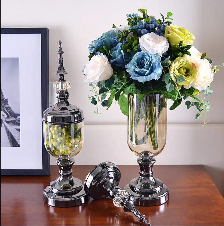 

American European home furnishing articles. TV ark vase