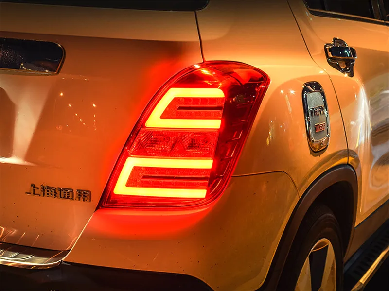 VLAND manufacturer Car Tail light for Trax LED Taillight 2014 2015 2016
