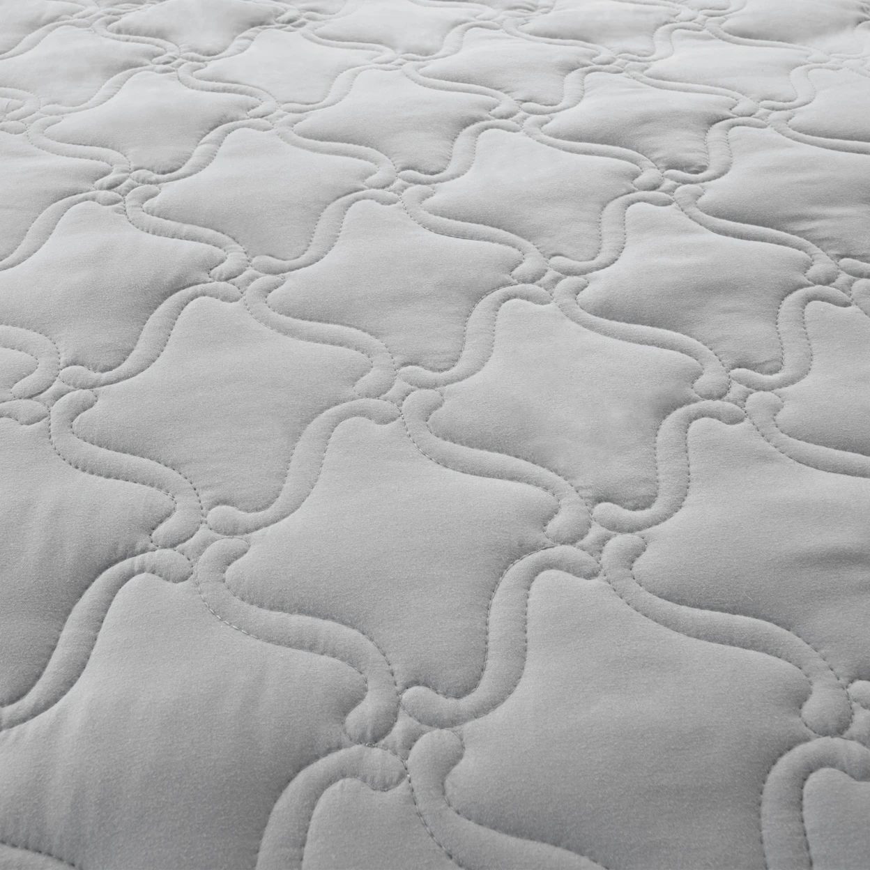 Solid Color Quilt by Lavish Home Twin - Silver (2)
