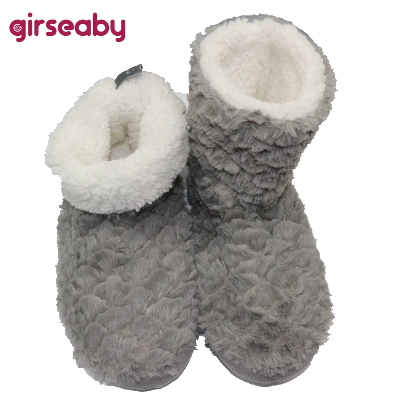 

Girseby Winter Indoor Slippers for Women Adult House Shoes Soft Warm winter Slippers gray non-slip floor bedroom shoes