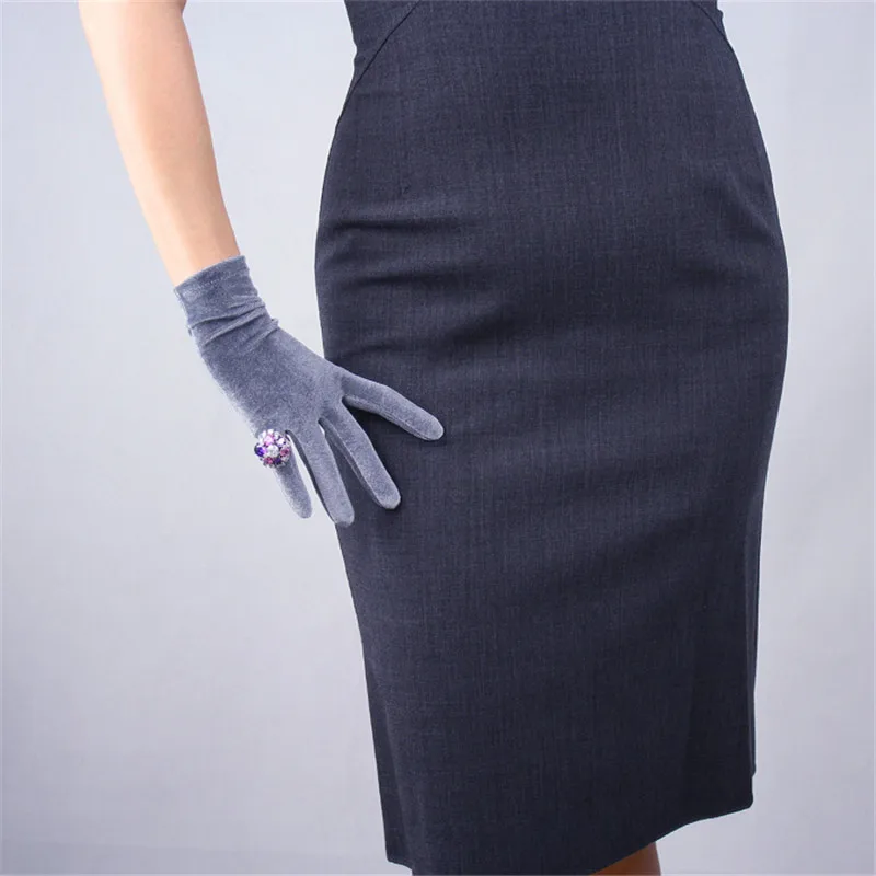 

Women Gloves Silver Grey Metal Color Short Style Velvet Gloves Female Evening Vestido High Elastic Woman's Mittens TB71-1