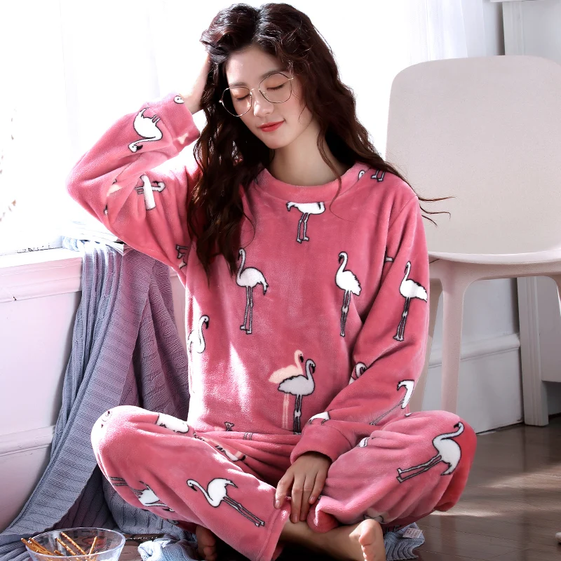Корейская версия милых и милых больших размеров коралловых бархатных пижам, женская осенняя и зимняя Толстая домашняя пижама с длинными рукавами - Цвет: Лаванда