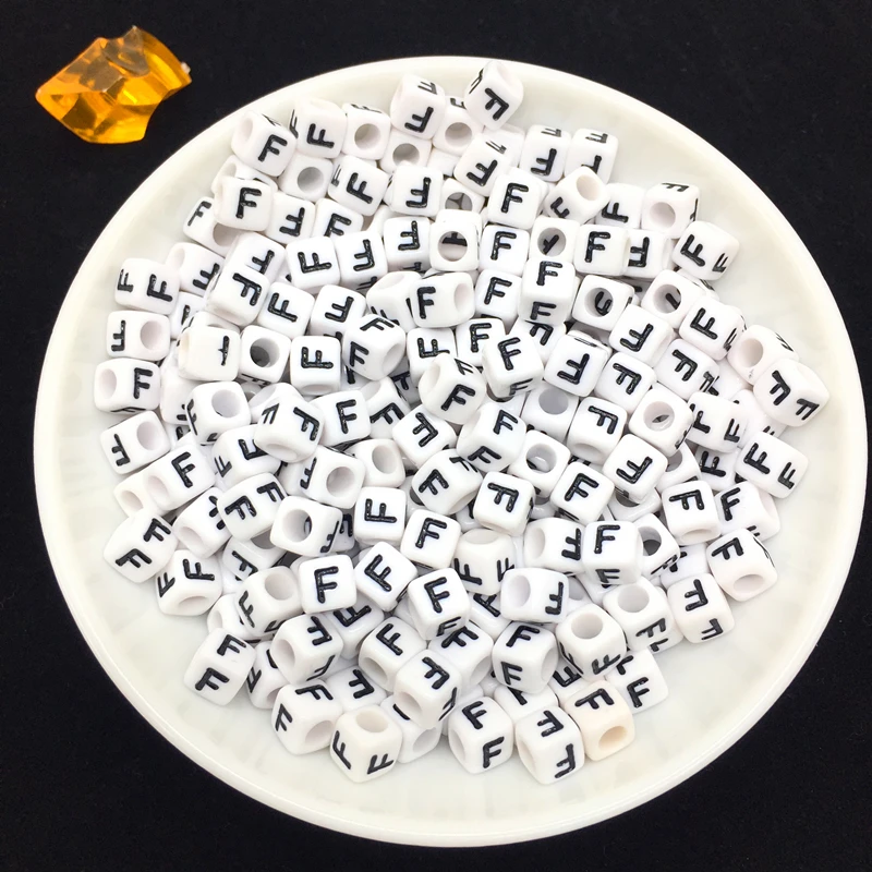 100 шт 6x6 мм квадратный Алфавит 26 букв бусины DIY ожерелье браслет ожерелье производство ювелирных изделий - Цвет: F