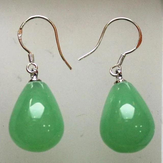 

New Beautiful wholesale 12*16mm light Silver green Quartzite jade earring