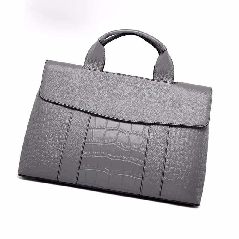 

Crocodile-print leather hand large-capacity lady's 2019 new European and American fashion lady's with sloping shoulderbag