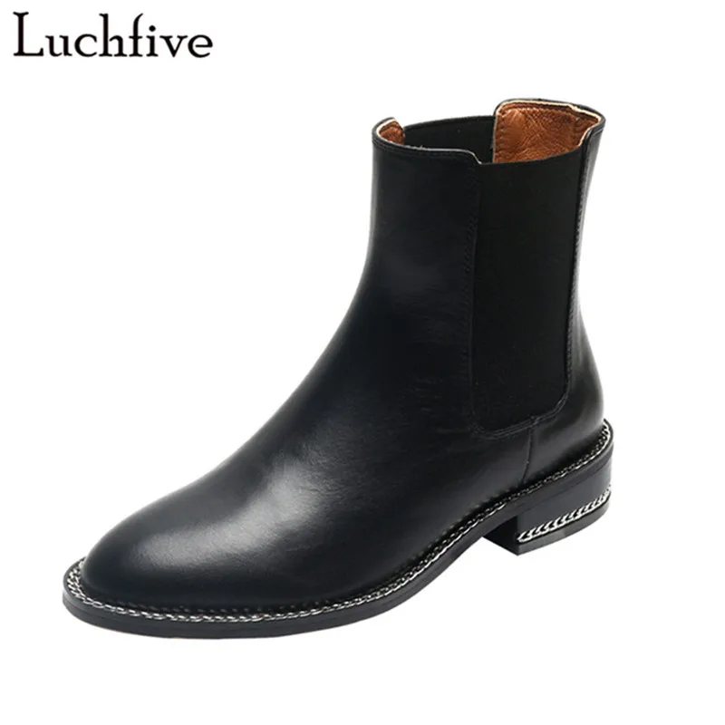 

2018 Chelsea real Leather ankle boots for women middle Heels chic metal chain decor martin short Boots round toe winter shoes