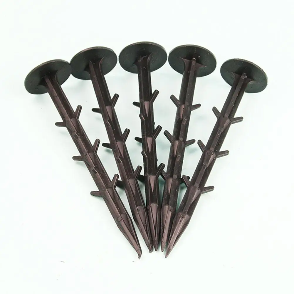 гвоздь садовый. пластиковые гвозди для крепления укрывного материала. гвозди для агротекстиля. колышки для агроволокна. пластиковые гвозди.