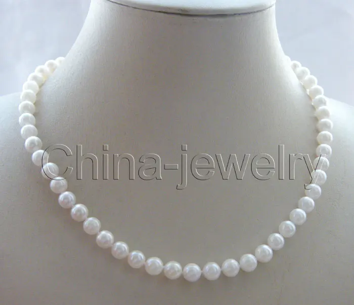 

Free shipping >>>>>AAAA 17.5" Perfect 7.5mm white Japanese akoya pearl necklace-14k gold clasp