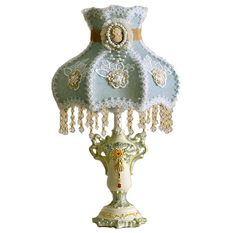 

European Court Fabric Art Lace Desk Lamp Bedroom Bedside Lamp Decoration Desk light Lovely Wedding Marry Gift Pilot Lamp wl3271