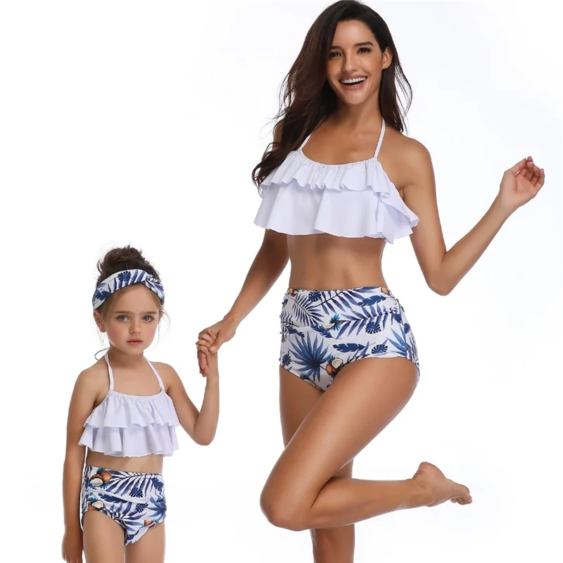 

Family Look Beachwear Mom Daughter Clothes Mommy and Me Bikini Bathing Swimsuit Family Matching Clothes Mother Daughter Swimwear