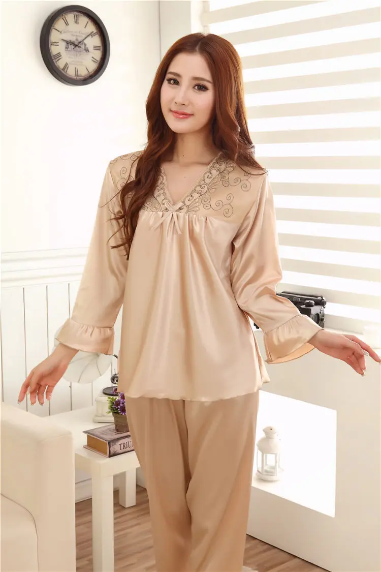 017 New Elegant luxury Silk Pajamas For Women Solid Embroidery pyjamas