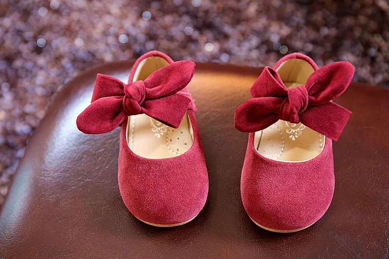 Шикарная бордовая красивая обувь для маленьких девочек, весенне-Осенняя обувь принцессы для малышей 0-3 лет, обувь с мягкой подошвой для маленьких девочек