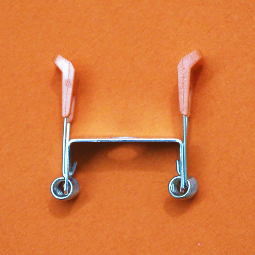 Светодиодная панель с пружинными зажимами фиксирующие Пружинные зажимы и