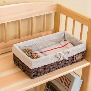 

Natural Hand Woven Small Baskets With Linen Decorative Mini Corn Husk Knitted Basket Organizer