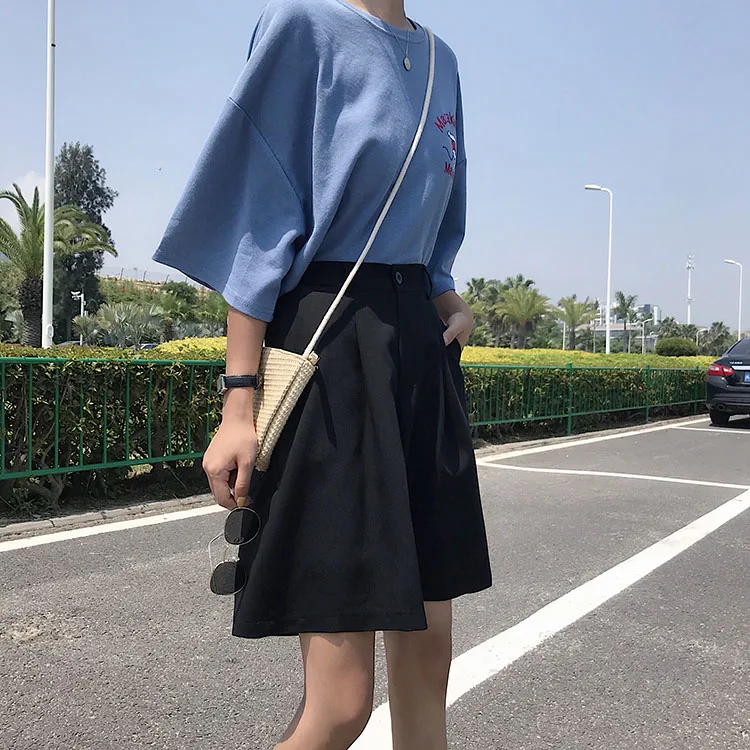 Knee Length Shorts Women Summer Solid Color Elegant Leisure Loose Shorts Trendy Classic Wide Leg Chic Korean Ladies Pockets