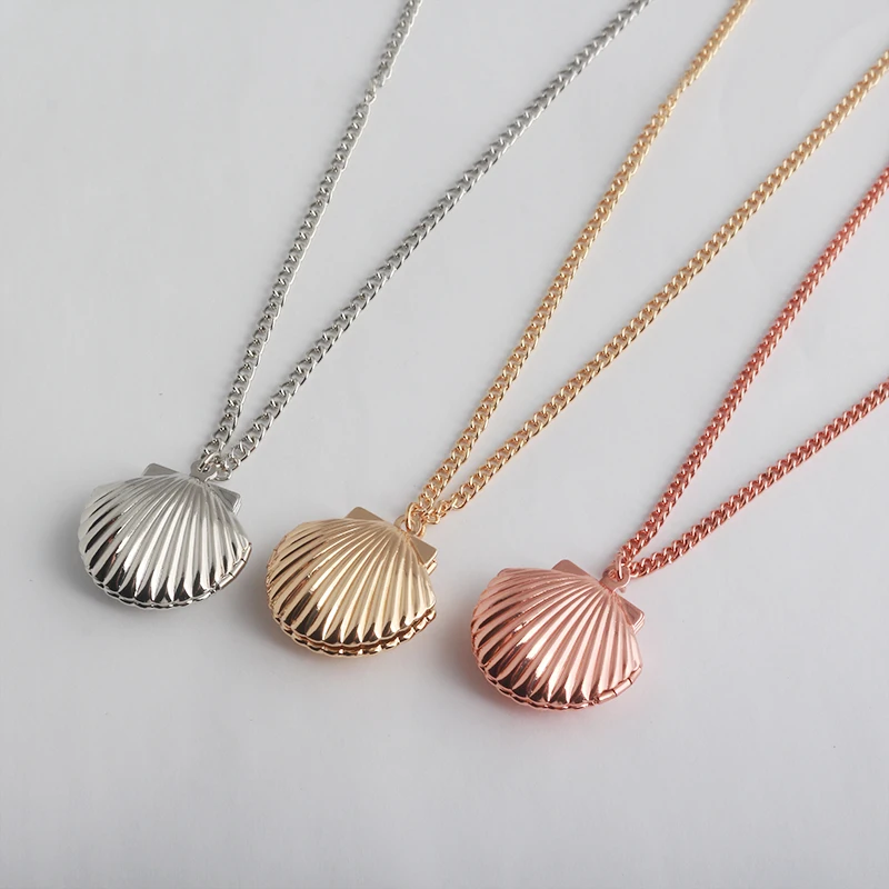 

SG Fashion Jewelry 3 Color Creative Shell Necklaces Pendants Mermaid Shell Necklace For Women Girl Souvenir Gift I love you