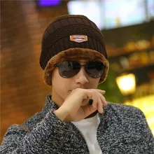 Новая мода Для мужчин зимняя шапка осенний и зимний комплект с платьем с плюшевой подкладкой Утепленная одежда вязаная шапка ездить наушники, шапочки для Для мужчин