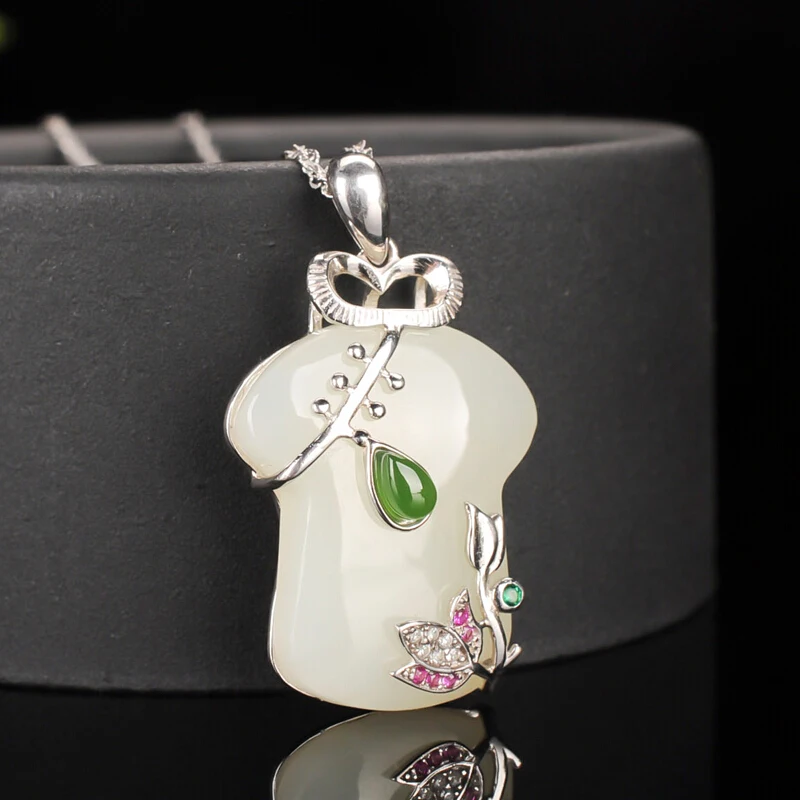 100% Hetian Jade White Jade Cheongsam кулон S925 Белый Серебряный инкрустированный колье с кулоном ведьмы с серебряным necklace ем инкрустированным
