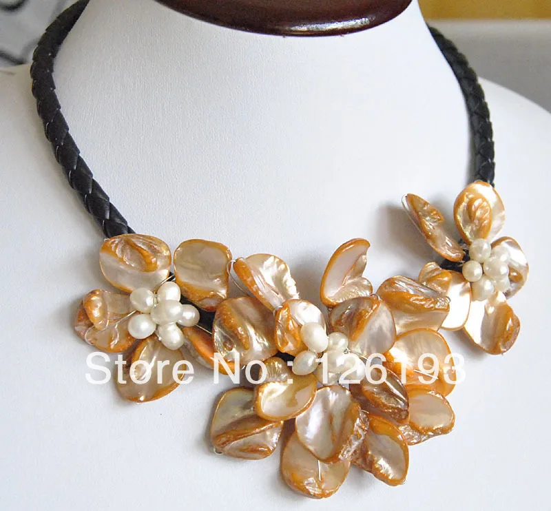 Charming orange shell Pearl Necklace baroque three flower