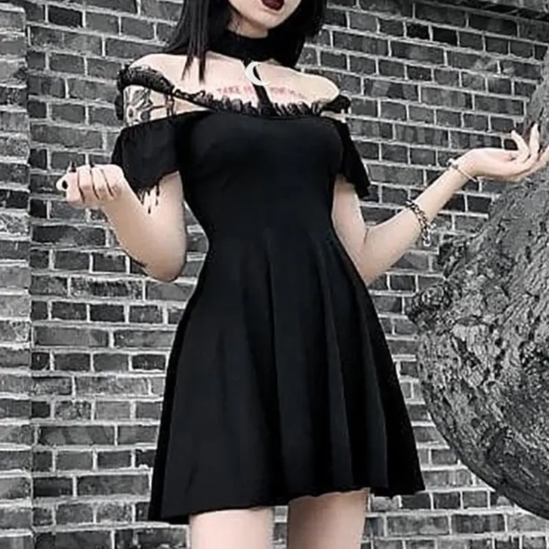 Online Verano gótico Chic elegante Harajuku negro mujeres Mini vestidos Sexy Club Punk malla Luna encaje sin tirantes Mujer Goth cremallera vestido