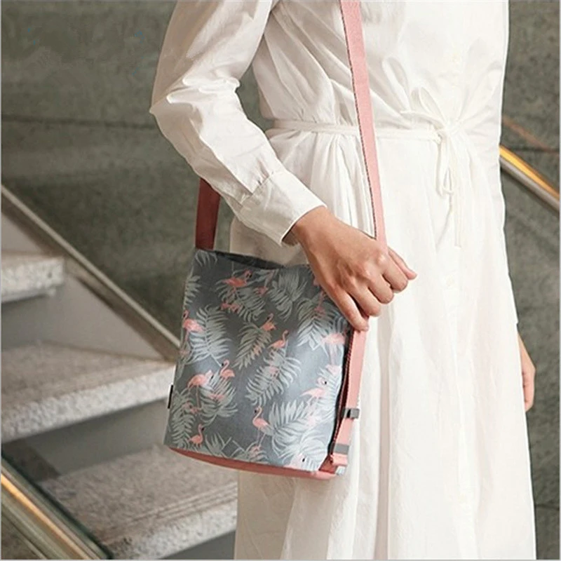 

BONAMIE New Pink Flamingo Printing Shoulder Bag Crossbody Messenger Bag Ladies Beach Bag Cartoon Polyester Animal Women Handbag
