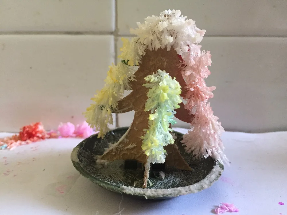 

Newly Hot 2019 7x6cm DIY Multicolor Paper Magic Growing Tree Magical Grow Christmas Trees Arvore Magica Kids Science Toys 100PCS