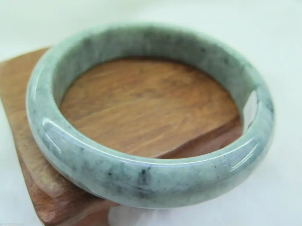 

New Certificated 100% Natural Grade A Spotted-Green Jade (Jadeite) Bangle 58mm