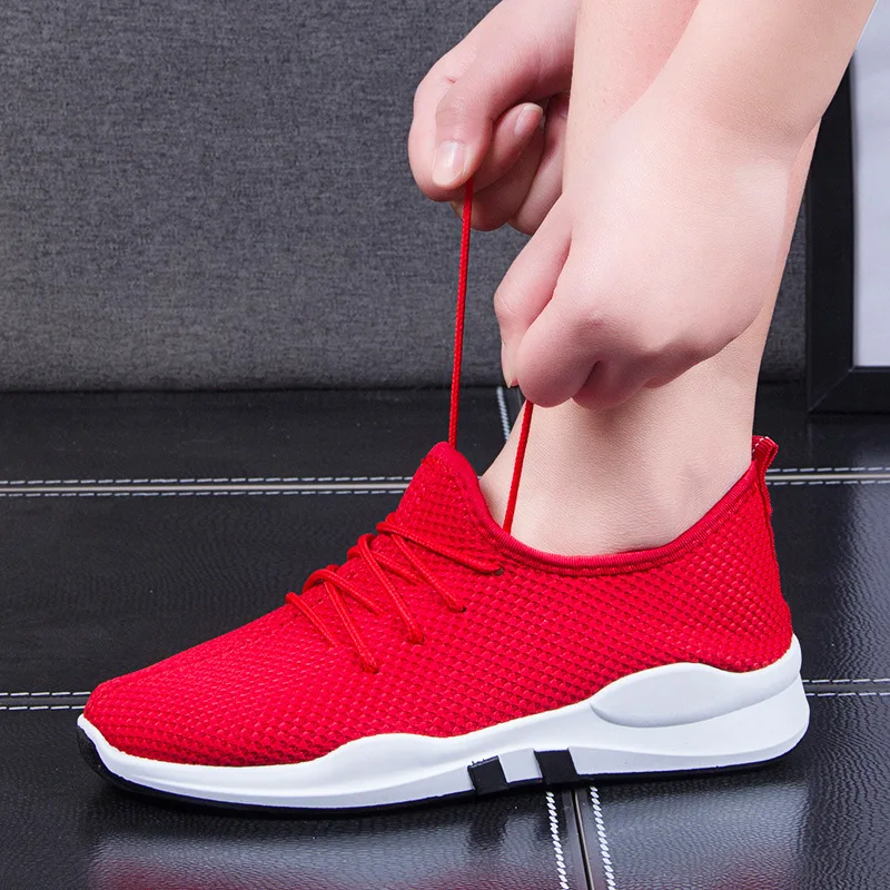 

2019 new breathable flying woven casual shoes fashion trend mesh shoes men and women big children hollow shoes sneakers