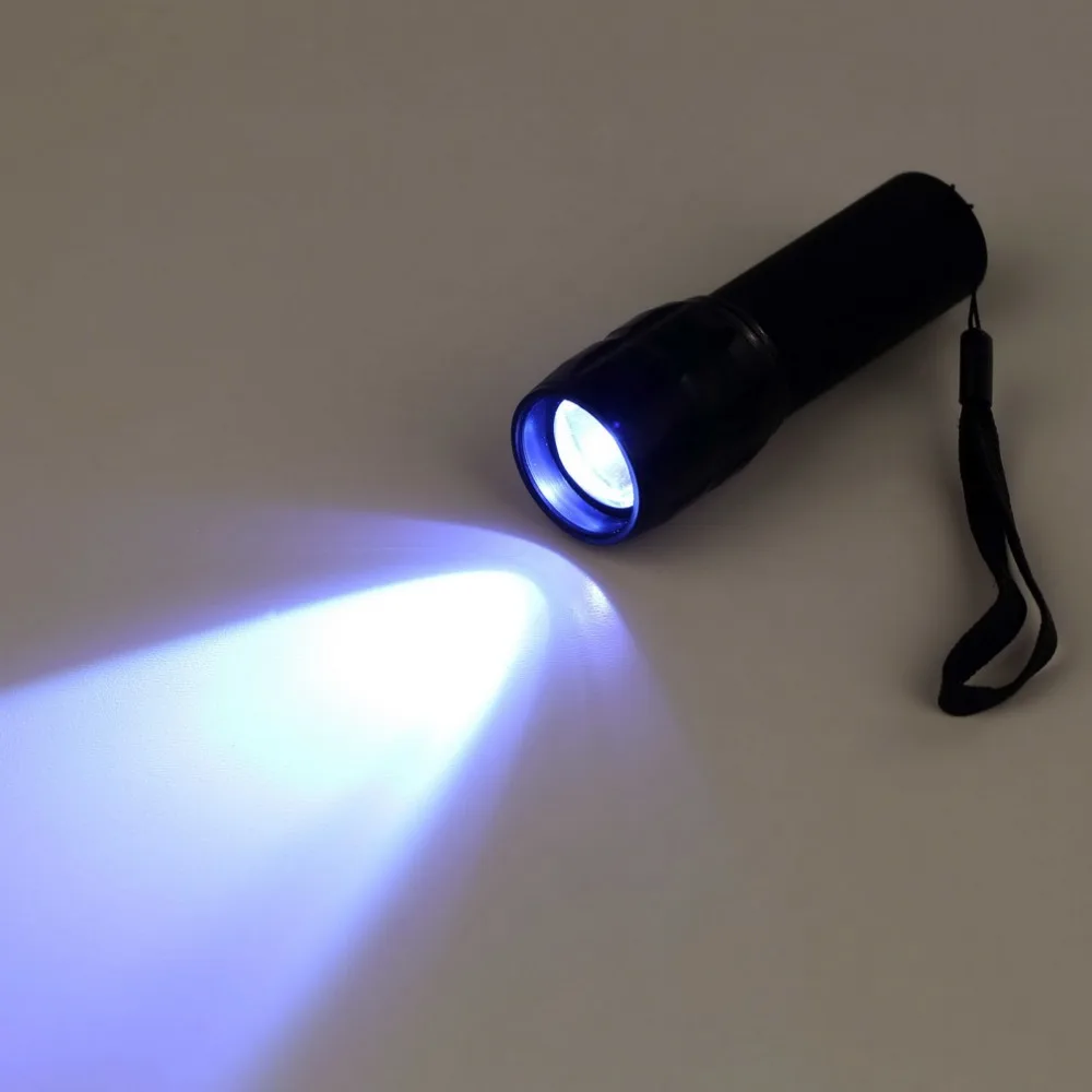 фонарь ручной nitecore tm16gt. светящийся фонарик. миниатюрный светящийся фонарик. люминесцентный фонарик. фонарик с ультрафиолетовым светом.