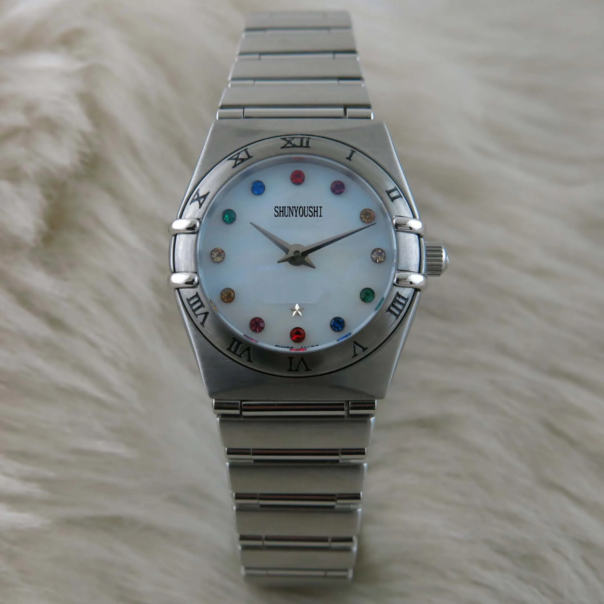 

WG05421 Women's Watches Top Brand Runway Luxury European Design Quartz Wristwatches