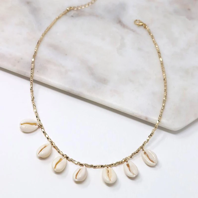 

Natural Shell Dangled Necklaces PUKA Shell Gold Color Plated Metal Beads Necklaces Short Handmade Jewelry Choker for Women