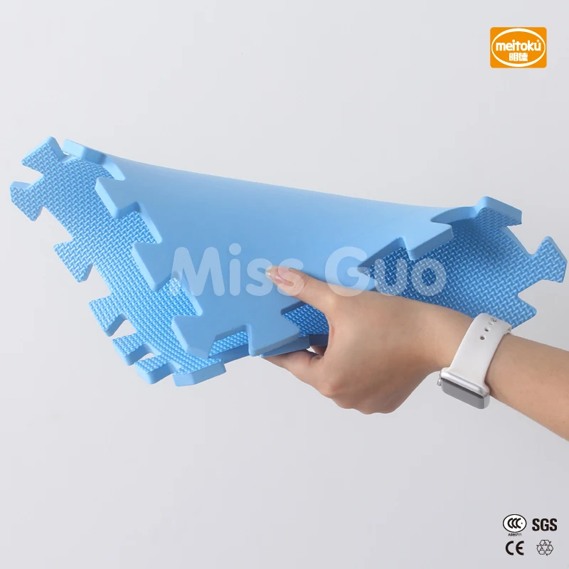 Meitoku-baby-EVA-foam-puzzle-play-mat10pcslot-Interlocking-Exercise-floor-matper-30cmX30cm-1cmThick-2