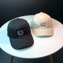 Новая Женская Летняя шляпка Повседневная дикая Милая смайлик бейсболка для улицы солнцезащитная Кепка для мужчин и женщин Солнцезащитная бейсболка