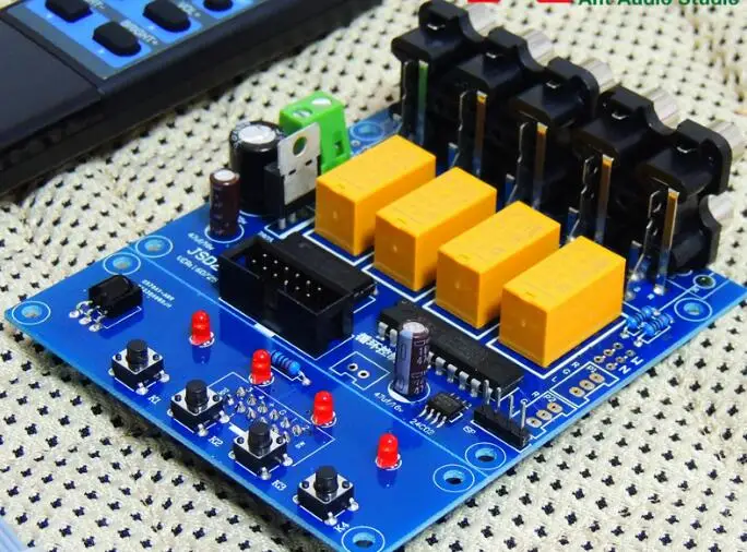 Assembly 4 way remote board Audio input choose 1 way output with memory fuction