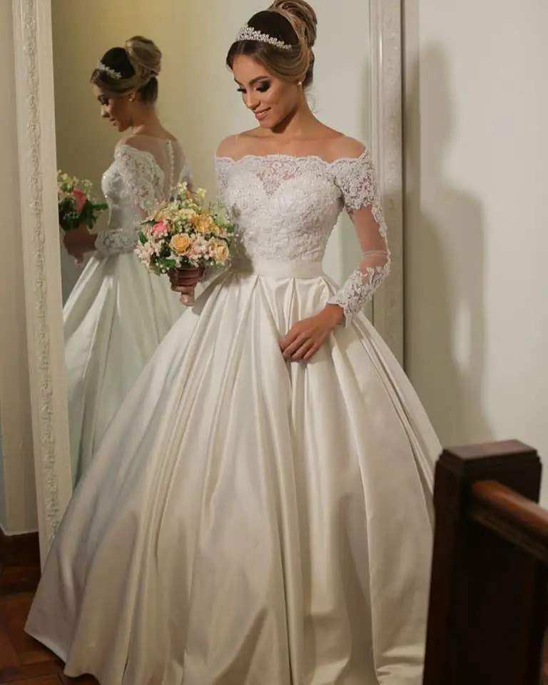 Vestido de noiva, свадебное платье трапециевидной формы с длинным рукавом, кружевной аппликацией, пуговицами на спине
