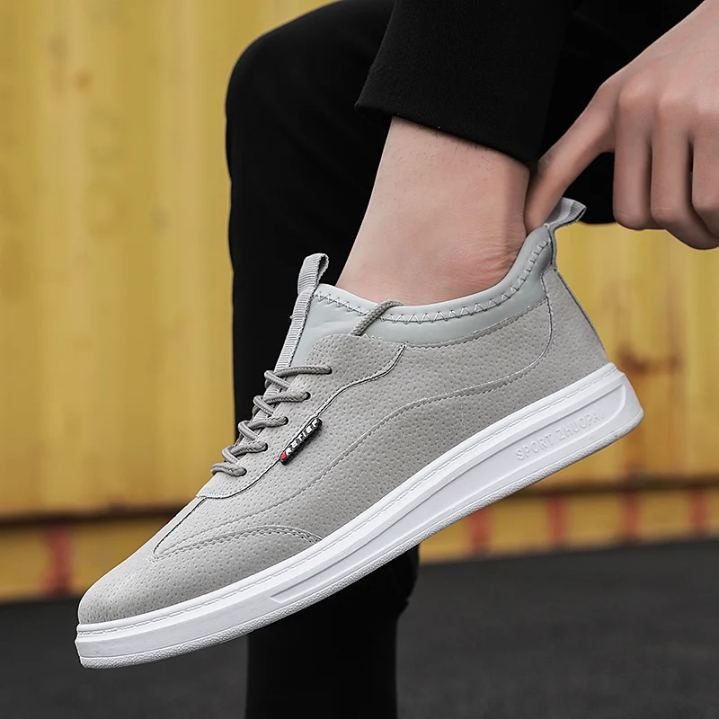 WOLF WHO New Arrivals Men Casual Shoes Fashion Man Leather Patchwork Flats board Shoes Black Sneakers Male Tenis Masculino X-031