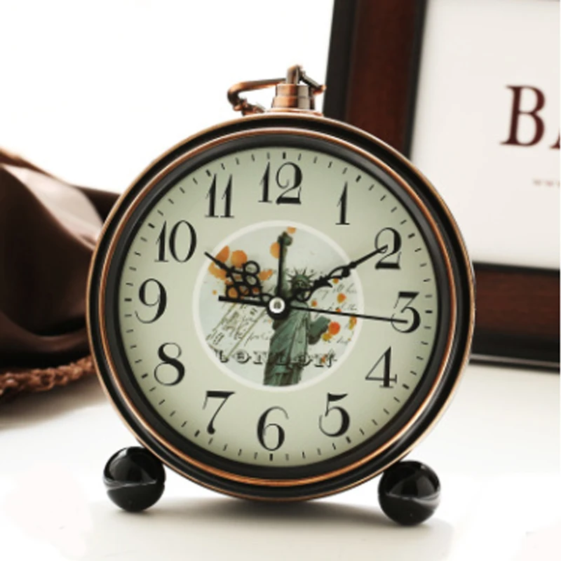 

Retro European Round Alarm ClockGrade Vintage Alarm Clock Study Room Desk Table Clock Antique Bedside Wake Up Clock