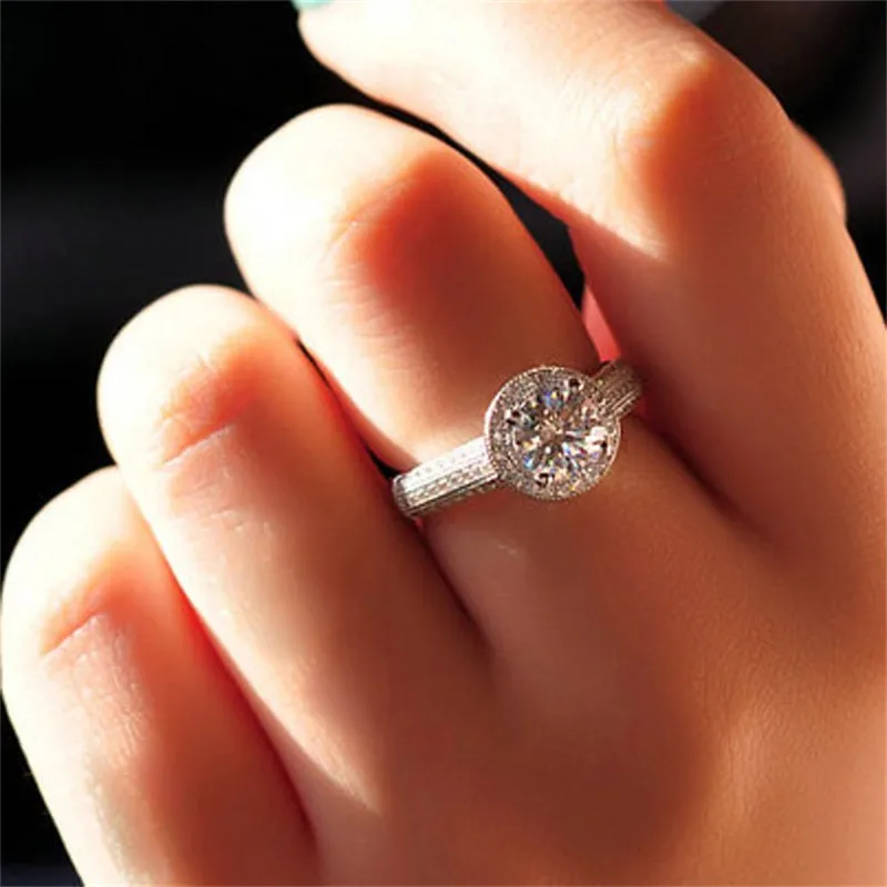 

S925 Sterling Silver Fine Jewelry Rings For Women Flash Super Round Stone Cubic Zirconia Temperament Ringen Unique Accessories