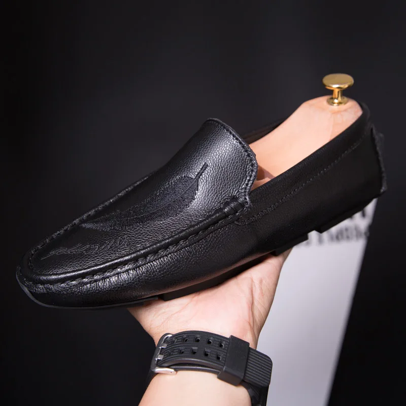 

2018 autumn new leisure men's shoes, breathable, soft and wear-resistant shoes.