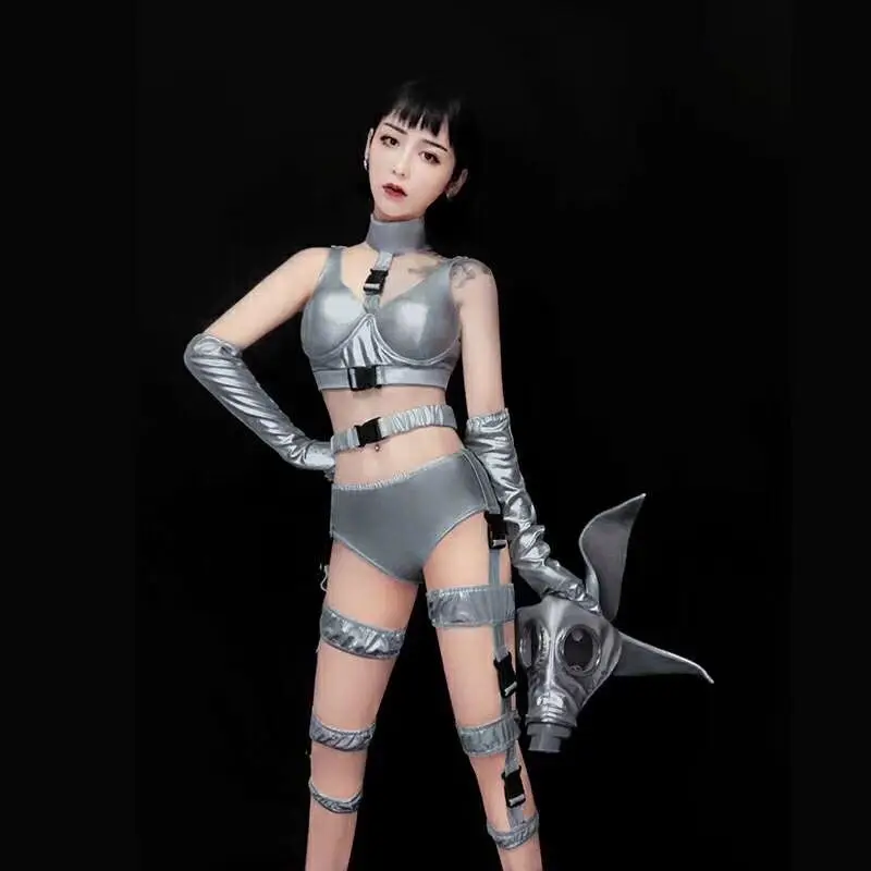 stage Space Suit (6)