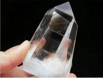

A 422natural transparent quartz crystal point heal (0601)