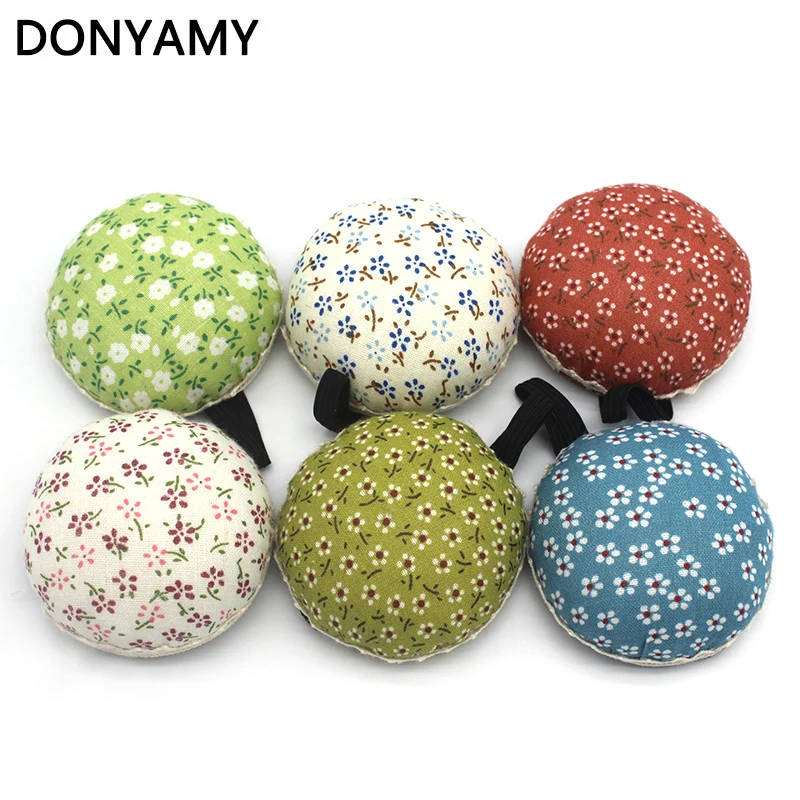 

DONYAMY 1Pc Ball Shaped DIY Craft Needle Pin Cushion Holder Sewing Kit Pincushions