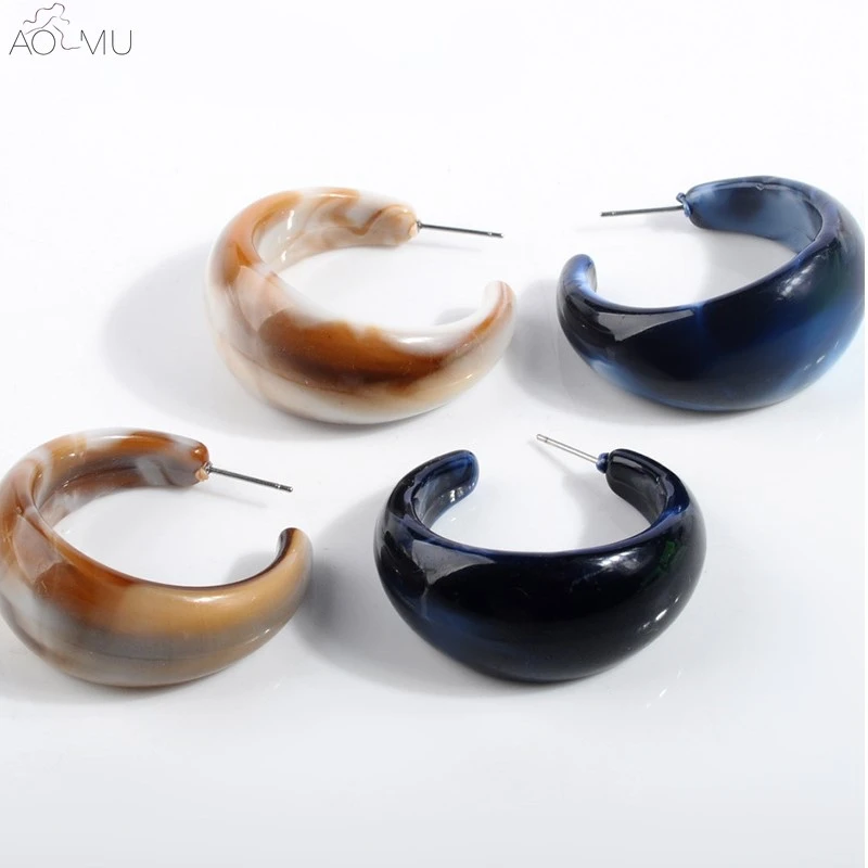 AOMU New Korea Simple Fashion C Shape Acrylic Geometric Round Hollow Hoop Earrings for Women Girl Vintage Jewelry