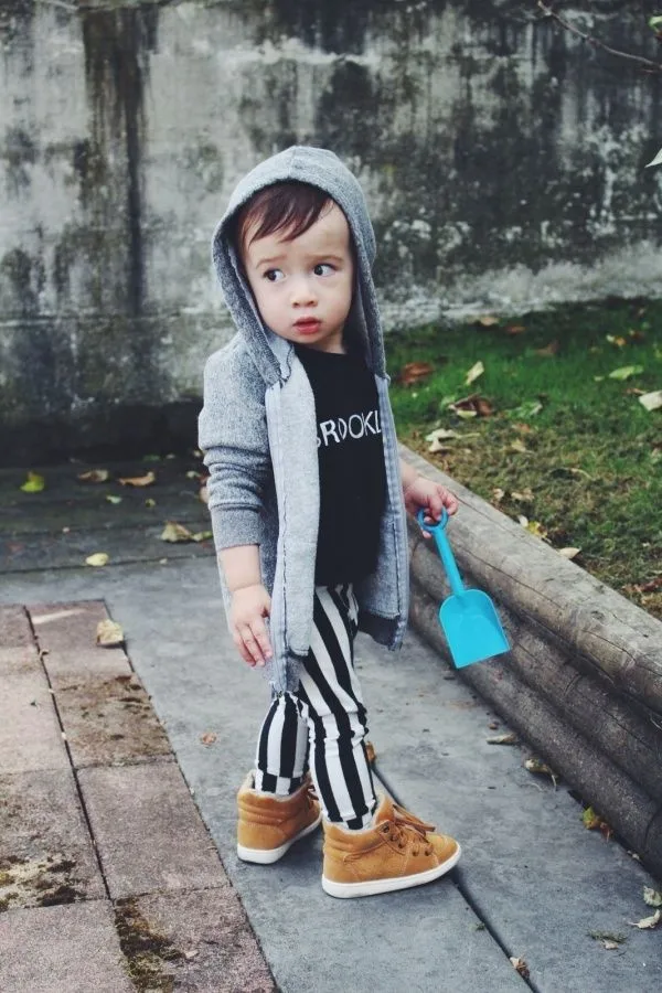 2458890211_1235866647