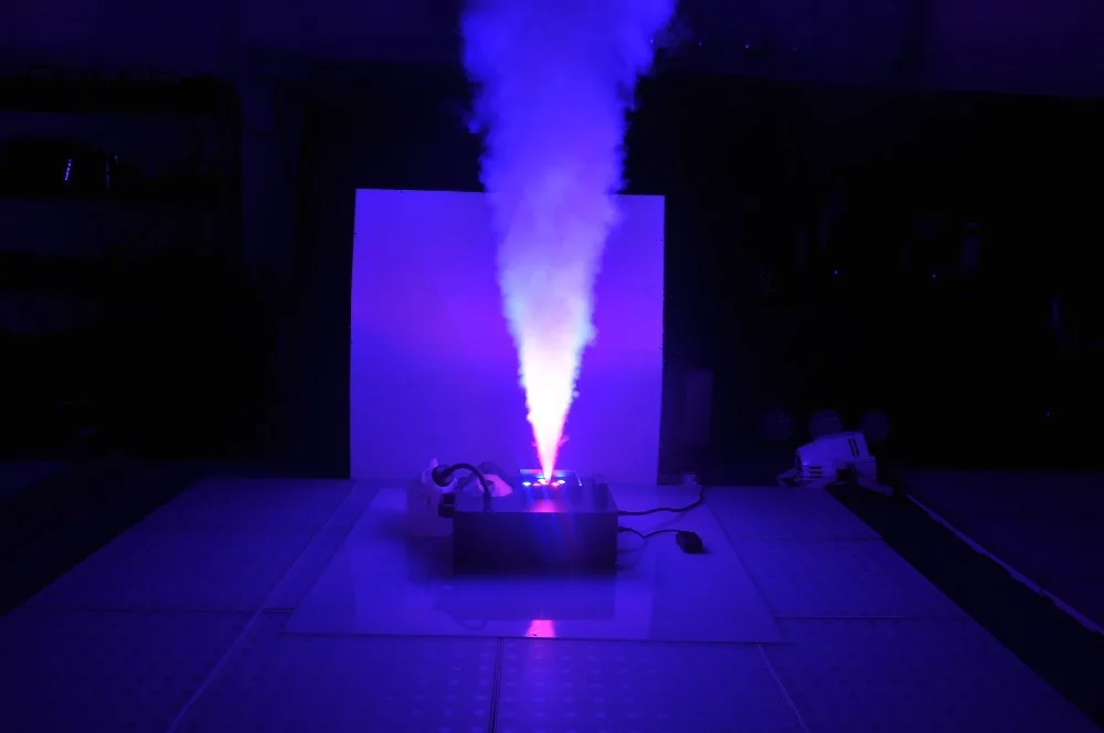 Акция 2018 светодиодная дымовая машина 1500 Вт противотуманные машины DMX512 Pyro Across