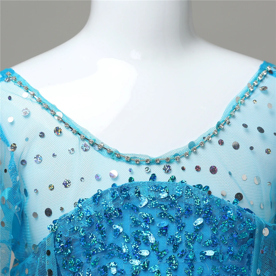 4696417768_708647543