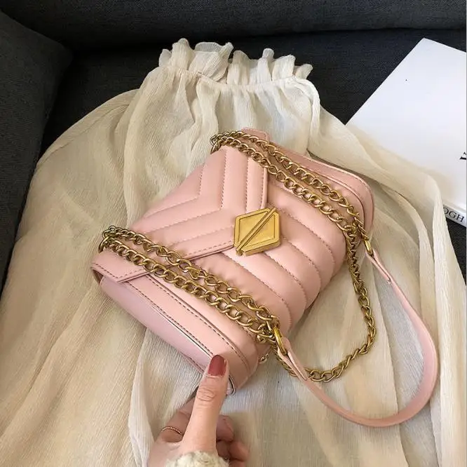 

Best selling 2019 latest Korean version of the wild single shoulder slung fashion chain simple casual solid color small square b